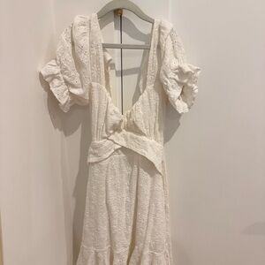 Chic Backless White Eyelet Dress